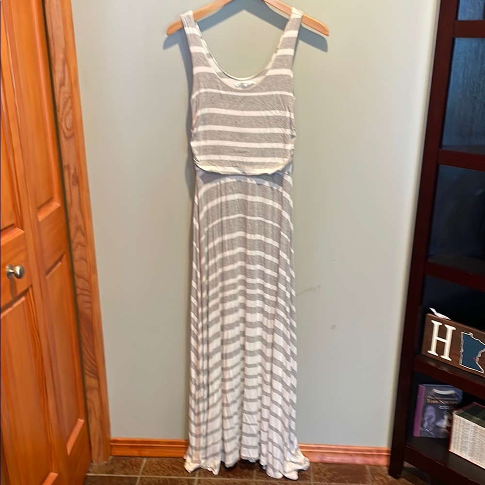 Athleta Gray and White Scoop Neck Maxi Sundress